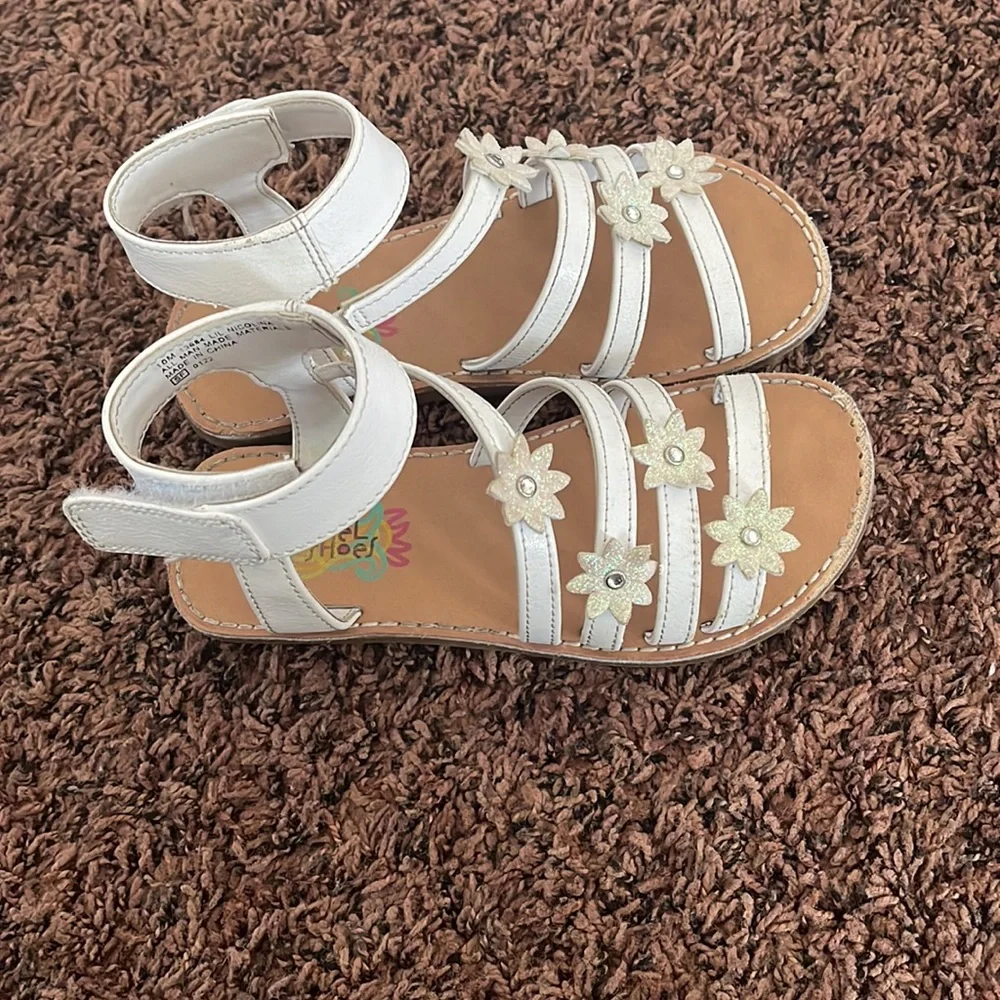 Sandals - Picture 2 of 5